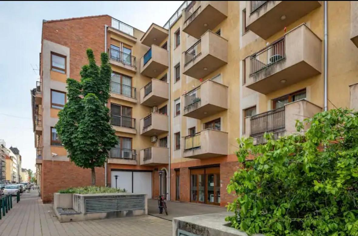 Aurora Residence Budapeste Exterior foto